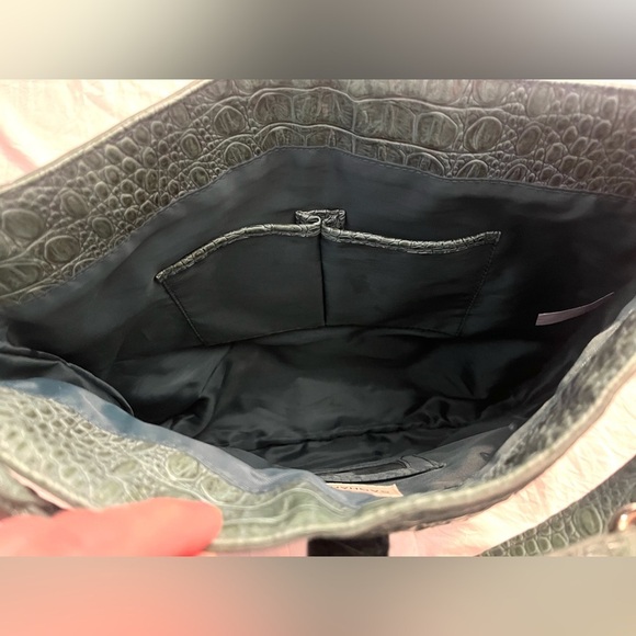 Sag Harbor Teal Crocodile-Embossed Women's Bag Purse - Picture 12 of 14